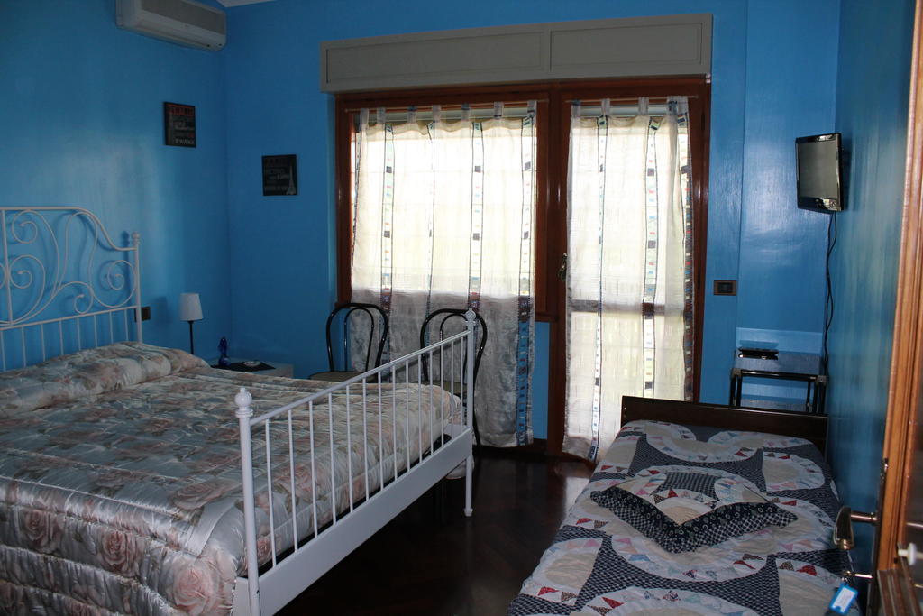 La Casa Della Musica Bed and Breakfast Ciampino Pokój zdjęcie